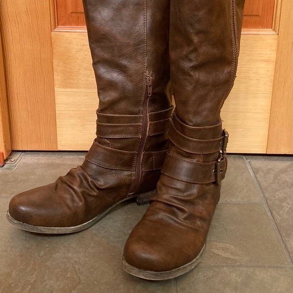 Carlos Casual Boots - Picture 1 of 3